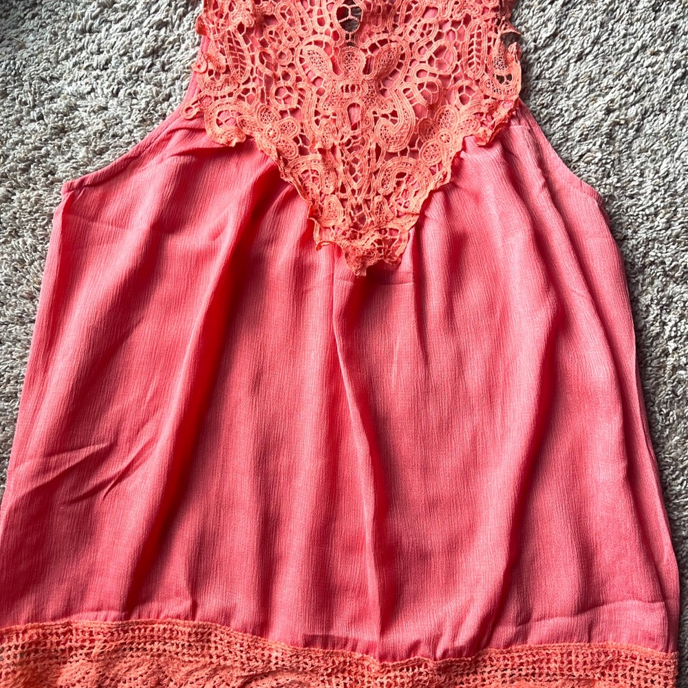 Gauzy lace sleeveless dressy top NWOT